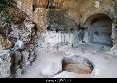 Vardzia Höhle Kloster und alte Stadt in Bergfelsen, eine der Hauptattraktionen in Georgien, UNESCO Stockfoto