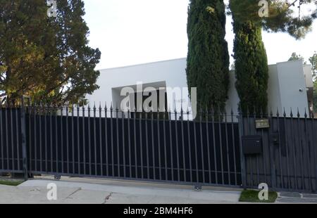 Los Angeles, Kalifornien, USA 6. Mai 2020 EIN allgemeiner Blick auf die Atmosphäre von Jessie J.s Haus, ehemals Heimat von Benji Madden und Cameron Diaz am 6. Mai 2020 in Los Angeles, Californa, USA. Foto von Barry King/Alamy Stock Photo Stockfoto