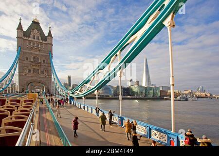 Blick auf die Scherbe von der Tower Bridge, London Stockfoto