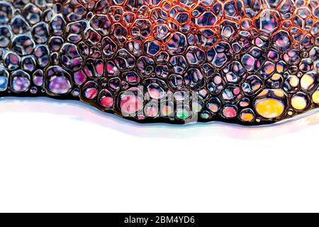 Mehrfarbige Seifenschaum Hintergrundstruktur mit weißem Kopierraum unten Stockfoto