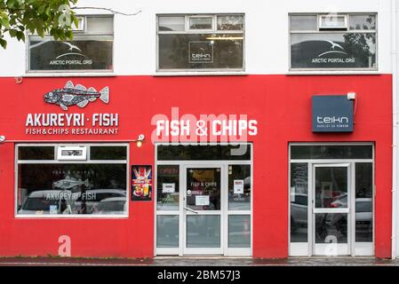 Fish and Chips Restaurant in Akureyri, der größten Stadt im nördlichen Teil Islands. Stockfoto