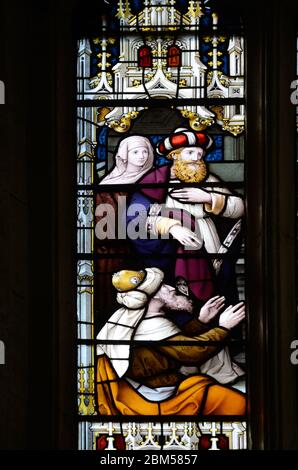 Glasfenster biblischer Magier oder Weisen in der Holy Trinity Church oder Shakespeare's Church Stratford-upon-Avon Warwickshire England Großbritannien Stockfoto