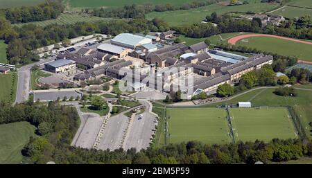 Luftaufnahme des Gymnasiums in Leeds, West Yorkshire Stockfoto