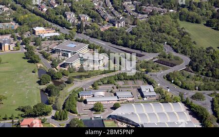 Luftaufnahme von Cheadle Royal Business Park & Royal Crescent, Cheadle, Manchester Stockfoto