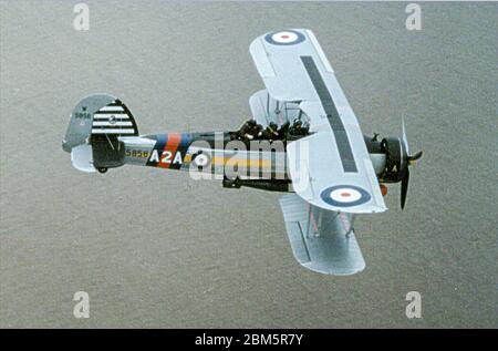 Brough, Hull, Großbritannien. Mai 1993. Ein Fairey Swordfish I von der Flotte Air Arms Royal Navy Historischer Flug der Swordfish nahm an Aktionen gegen die Bismark, die italienische Flotte bei Tarranto, Teil. Und der Channel Dash auch während des zweiten Weltkriegs macht eine bedeutende Konkretion zur Schlacht am Atlantik, die Flugzeuge entfielen für die sinkende mehr Gerbstoffe der feindlichen Schifffahrt als jede andere Art von Flugzeugen im zweiten Weltkrieg Quelle: Photographing North/Alamy Live News Stockfoto