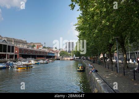 Blick auf den schwimmenden Hafen in Bristol, Großbritannien Stockfoto