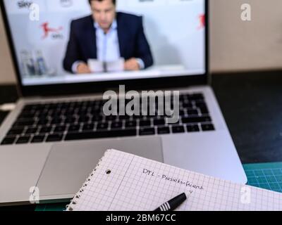 Dortmund, Deutschland. Mai 2020. DFL-Geschäftsführer Christian Seifert spricht auf der Pressekonferenz. GES./ Online-Pressekonferenz zur Wiederaufnahme der Bundesliga 22.04.2020 GES/Pressekonferenz zum Neustart der Bundesliga. 04/22/2020 Quelle: dpa/Alamy Live News Stockfoto