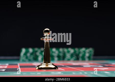 Roulette Dolly am Casino Spieltisch Stockfoto
