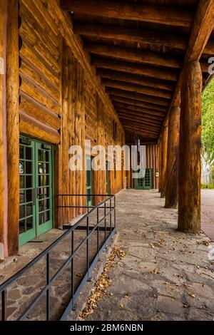 Details der Fuller Lodge, Teil der Los Alamos Ranch School in Los Alamos, die ein Ort für das World war II Manhattan Project war, das bir Stockfoto