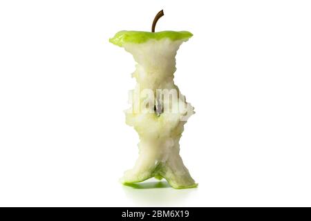 Grüner Apfelkern vor weißem Hintergrund. Isolieren. Stockfoto