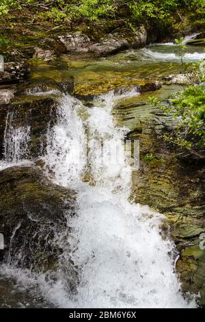 Ptarmigan Falls im Sommer Stockfoto