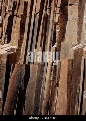 Detailaufnahme der berühmten Orgelpfeifen-Felsformationen in Damaraland, Namibia, Südafrika Stockfoto