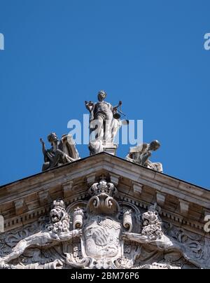 München, Deutschland. Mai 2020. Im Justizpalast befindet sich eine Statue der Gerechtigkeit. Kredit: Sven Hoppe/dpa/Alamy Live News Stockfoto