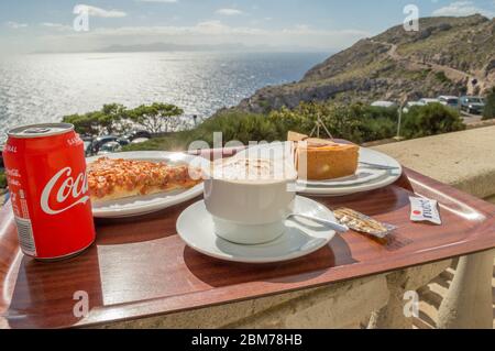 Ein kleiner Snack bei Far Formentor, Palma de Mallorca Stockfoto