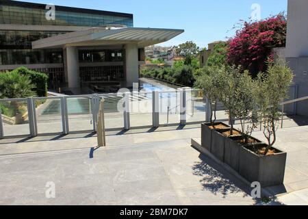 Athen, Griechenland, 6. Mai 2020 - das Akropolis-Museum bleibt während der Sperrung des Coronavirus geschlossen. Stockfoto