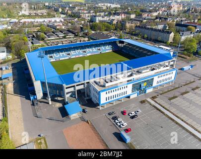 Chemnitz, Deutschland. April 2020. Das Stadion an der Gellertstraße, Heimat des Chemnitzer FC (CFC). Aufgrund der Pandemie von Corona wird das Spiel in der 3. Division bis Ende April ausgesetzt. (Luftaufnahme mit Drohne) Quelle: Jan Woitas/dpa-Zentralbild/ZB/dpa/Alamy Live News Stockfoto