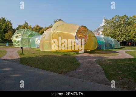 Sommerhauptpavillon Serpentine Galleries Serpentine Pavilion 2015, Kensington Gardens, London, W2 3XA von Selgascano Jose Selgas Lucia Cano Stockfoto