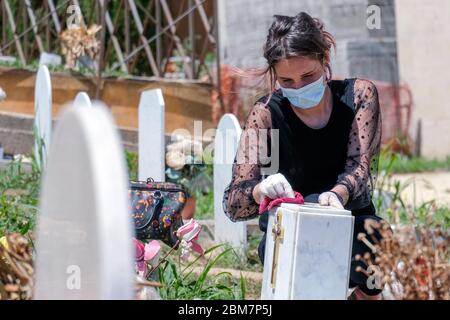 Palermo, erster Tag der Wiedereröffnung des Friedhofs der Rolls von Palermo. Phase 2 des Covid-19-Notfalls hat begonnen. 04/05/2020, Palermo, Italien Stockfoto