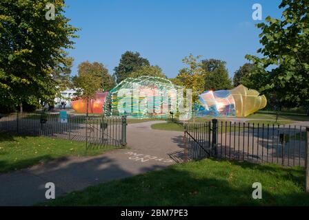 Sommerhauptpavillon Serpentine Galleries Serpentine Pavilion 2015, Kensington Gardens, London, W2 3XA von Selgascano Jose Selgas Lucia Cano Stockfoto