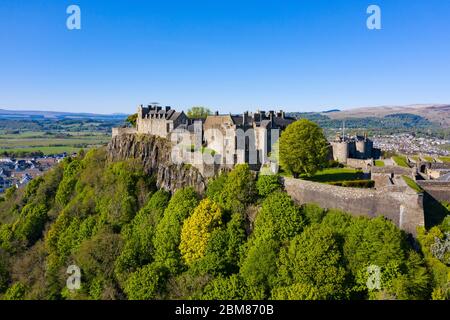 Luftaufnahme von Stirling Castle, geschlossen während der Covid-19-Sperre in Stirling, Schottland, Großbritannien Stockfoto