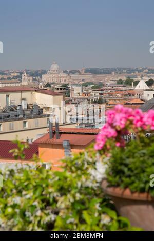 Blick über Rom von der Hotelterrasse, Rom, Latium, Italien, Italien, Europa Stockfoto