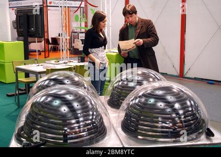 Turin, Piemont/Italien -25.11.2010- die Messe "Restrukturura" für die Gebäudesanierung. Stockfoto