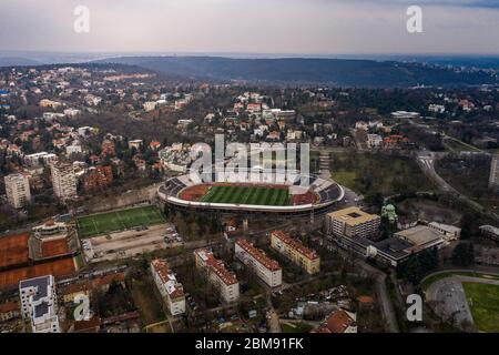 Luftaufnahme des Rajko Mitic Stadions in Belgrad. Heimat der meisten Trophäe Fußballverein CRVENA ZVEZDA Stockfoto