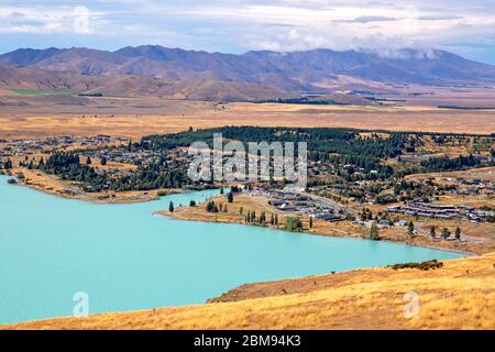 Blick auf Lake Tekapo Stadt vom Mt John Stockfoto