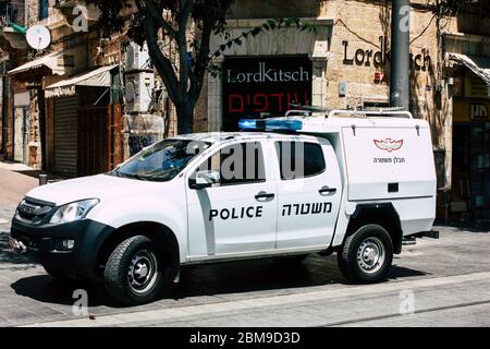 Jerusalem israel 08. Juni 2018 Blick auf das israelische Polizeiauto in der Jaffa Straße in Jerusalem am Morgen Stockfoto