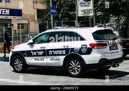 Jerusalem israel 08. Juni 2018 Blick auf das israelische Polizeiauto in der Jaffa Straße in Jerusalem am Morgen Stockfoto