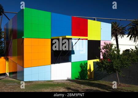 Sunken Cube #3 - Children’s Museum von Denton Corker Marshall Architekten im Melbourne Museum, Melbourne, Victoria, Australien Stockfoto