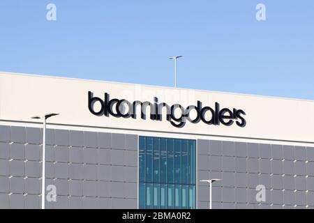 Das Außengehäuse des amerikanischen Luxuskaufhauses Bloomingdale's Inc. In San Jose, gesehen am Montag, 10. Februar 2020. Stockfoto