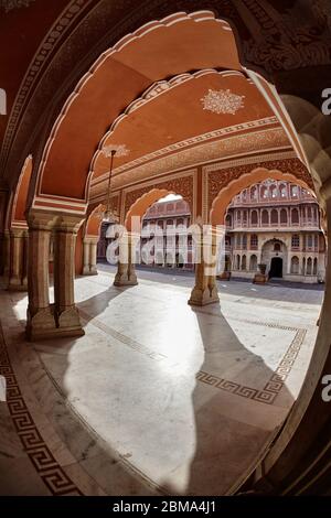 Chandra Mahal Museum im City Palace in Pink City, Jaipur, Rajasthan, Indien. Stockfoto