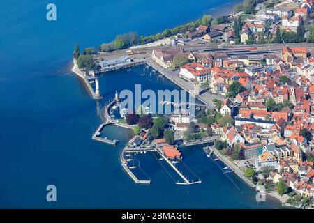 bodensee mit leeren Häfen, Corona Lockdown, 23.04.2020, Luftaufnahme, Deutschland, Bayern, Schwaben, Lindau Stockfoto