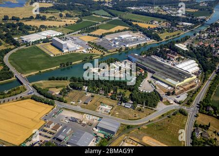 , Lagerkomplex-Gebäude im Industriegebiet WDK Hafen und Lager GmbH am Kanal Wesel-Datteln-Kanal in Spellen, 06.07.2017, Luftaufnahme, Deutschland, Nordrhein-Westfalen, Voerde (Niederrhein) Stockfoto