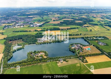 Steinbruchteiche Römarrast mit Kläranlage, 01.08.2019, Luftaufnahme, Deutschland, Nordrhein-Westfalen, Ruhrgebiet, Hamminkeln Stockfoto