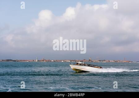 Venezianische Lagune in der Nähe der Insel Murano Stockfoto