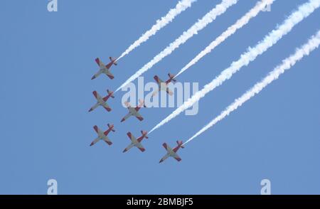 Serie 128 von 165 Santander Spanien Mai 30 2009 Tag der Streitkräfte Adler Patrol Patrulla Aguila Aerobatic Team Display Stockfoto