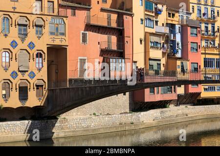 Gomez Brücke über den Fluss Onyar, Girona Stadt, Katalonien, Spanien, Europa Stockfoto