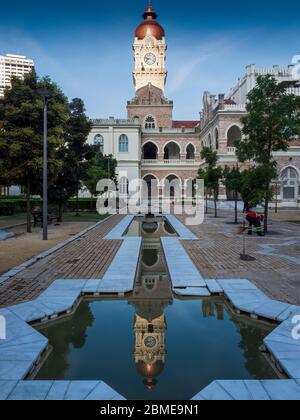 Das Sultan Abdul Samad Building gehört zu den frühesten Gebäuden im maurischen Stil von Kuala Lumpur. Erbaut 1897 und benannt nach dem amtierenden Sultan. Stockfoto