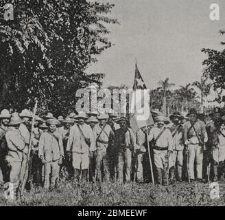 Guerra hispano-estadounidense o Guerra de Cuba. Conflicto bélico entre España y Estados Unidos en 1898, resultado de la intervención norteamericana en la guerra de independencia cubana. Kuba. 'Regimiento de Agramonte', destinado a la custodia del titulado gobierno de la República de Cuba. Fotograf. La Ilustración Española y Americana,8 de Marzo de 1898. Stockfoto