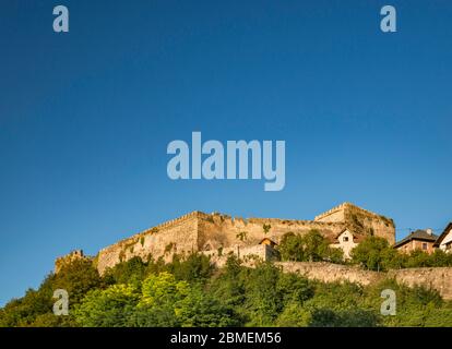 Festungswälle über der Stadt Jajce, Zentralbosnan Kanton, Bosnien und Herzegowina, Südosteuropa Stockfoto