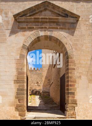 Hauptstadttor bei Badajoz Alcazaba, Extremadura, Spanien. Ausfahrt San Jose Square Stockfoto