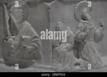 Antonello Gagini (1478-1536) zugeschrieben. Italienischer Bildhauer. Sockel mit Reliefs, die den Heiligen Paulus und den Heiligen Franziskus darstellen. Marmor. Detail. Nationalmuseum der Schönen Künste Valletta. Malta. Stockfoto