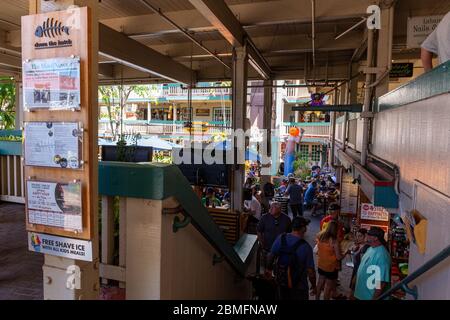 Unten das Hatch Fischrestaurant, The Wharf, Lahaina, Maui Stockfoto