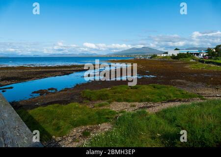 Blick auf die Küste von Broadford, Isle of Skye Stockfoto