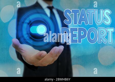 Textschild mit Statusbericht. Business Photo Text Aktualisieren Zusammenfassung der Situationen ab einem bestimmten Zeitraum Stockfoto