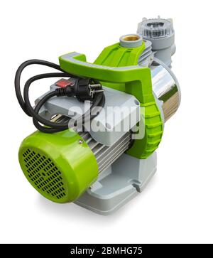 Tragbare Wasserpumpe mit Elektromotor auf weißem Hintergrund Stockfoto