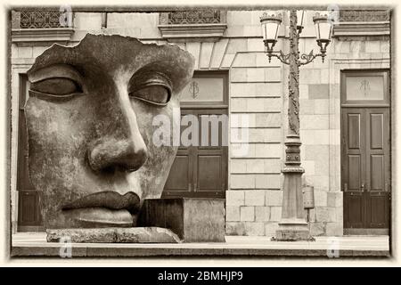 Per Adriane von Igor Mitoray auf der Plaza Isla de la Madera,Santa Cruz de Tenerife,Teneriffa,Kanarischen Inseln,Spanien,Europa Stockfoto