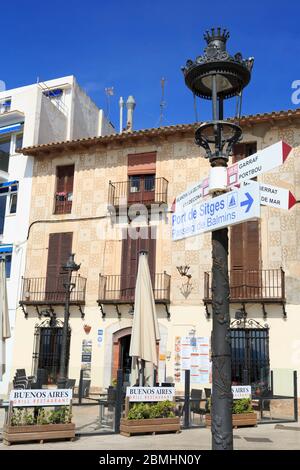 Uferpromenade, St. Sebastian Strand, Sitges, Katalonien, Spanien, Europa Stockfoto